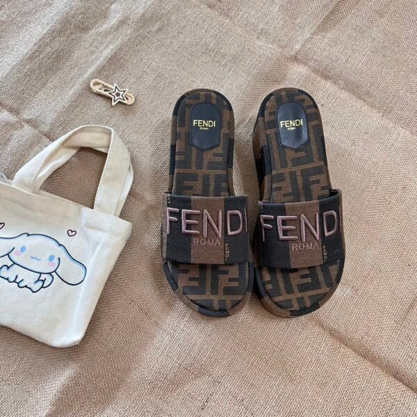 FD Signature Slides Brown Zucca - Slides