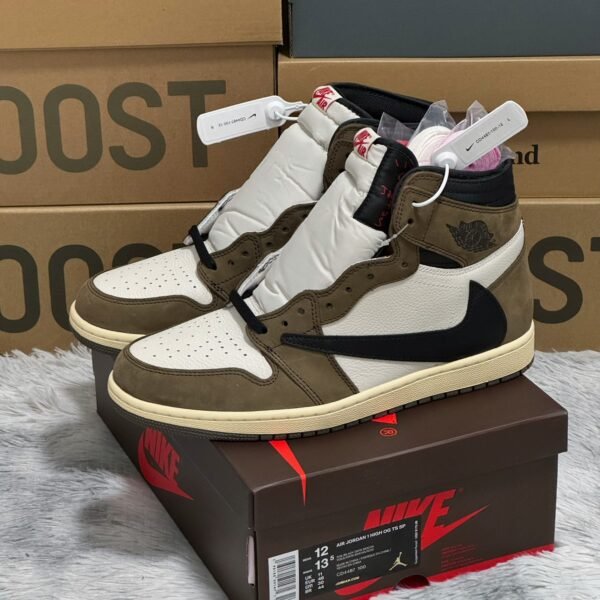 NK Air Jordan 1 Retro High Travis Scott - Sneakers