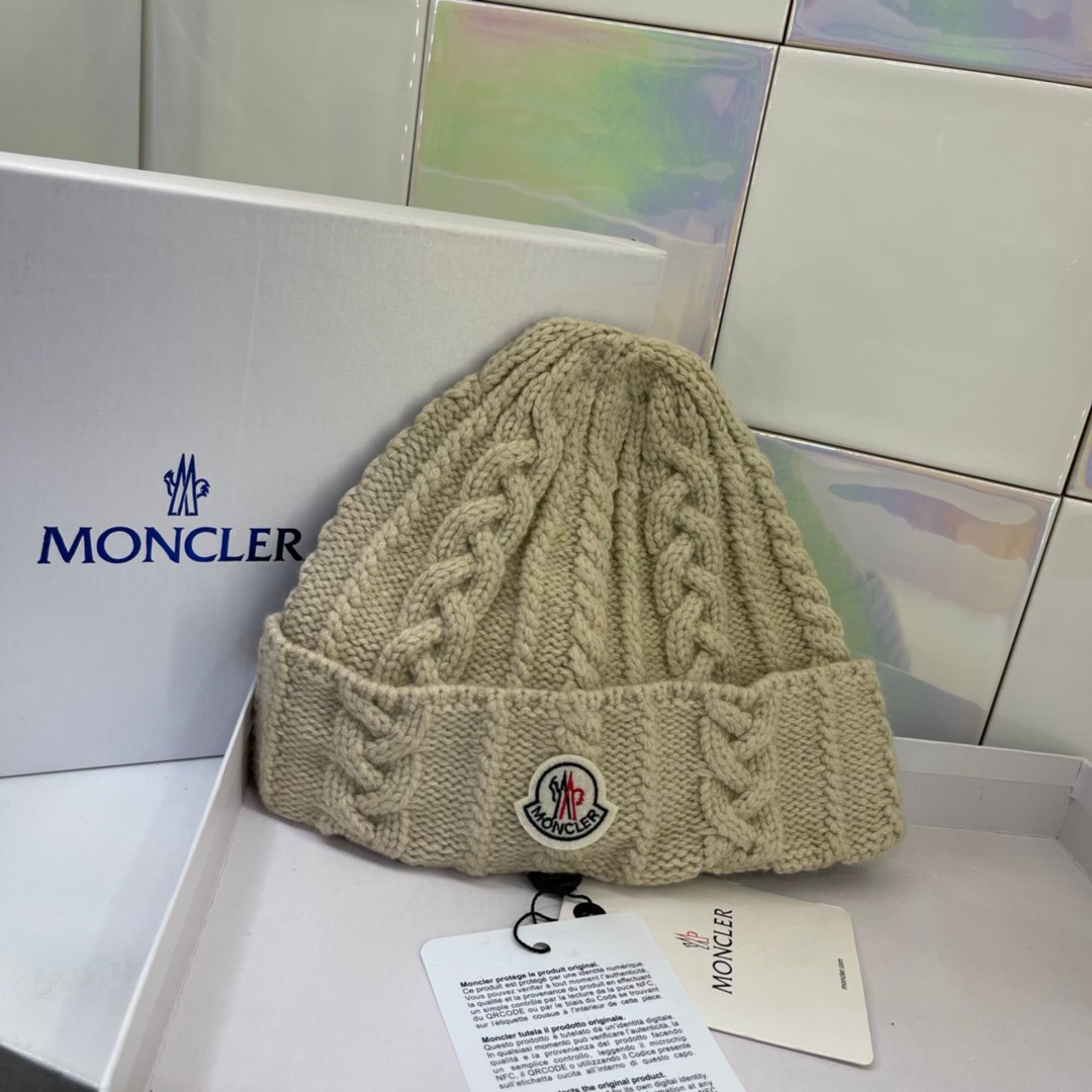 MCL Cable-Knit Beanie Black/Wool - Hat - Image 4