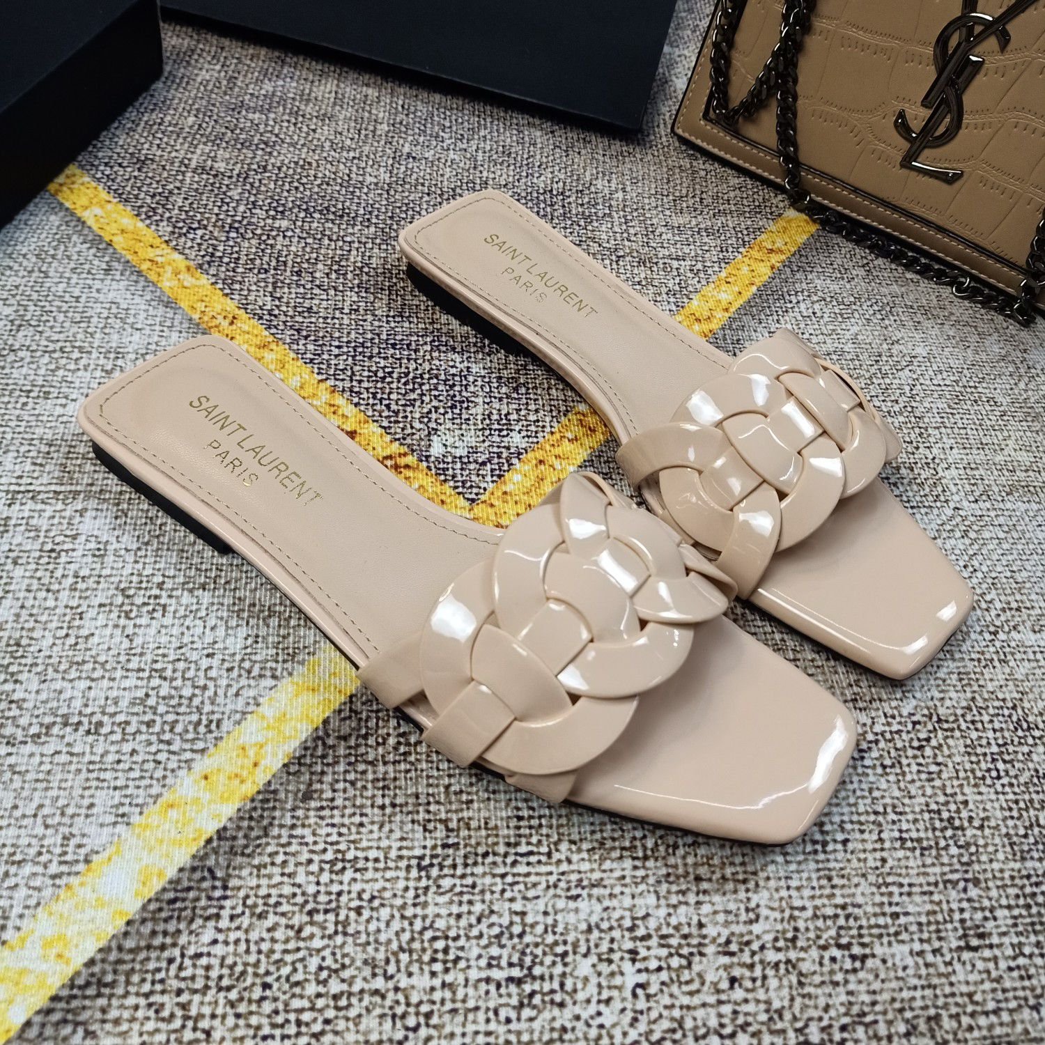 YSL Nu Pieds Nude Patent Leather - Sandals - Image 8