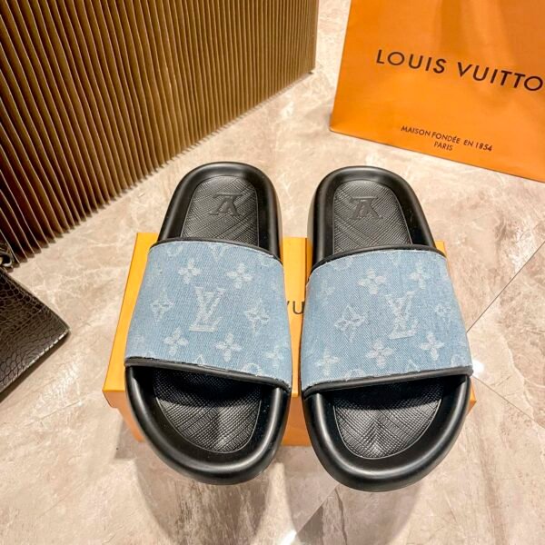 LV Waterfront - Slides