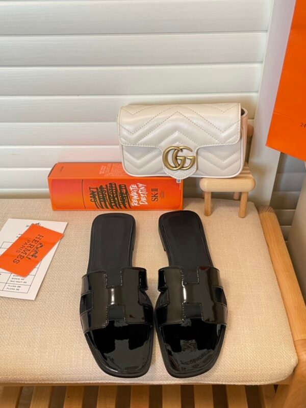 HM Oran Sandals – Sandals
