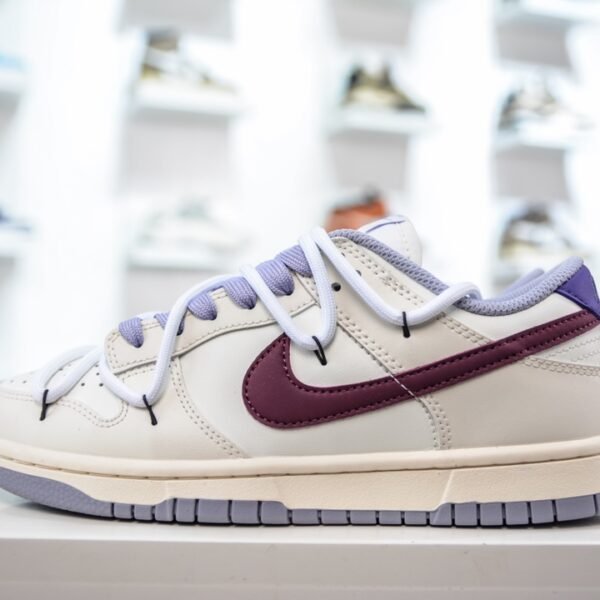 NK Dunk Low - Sneakers