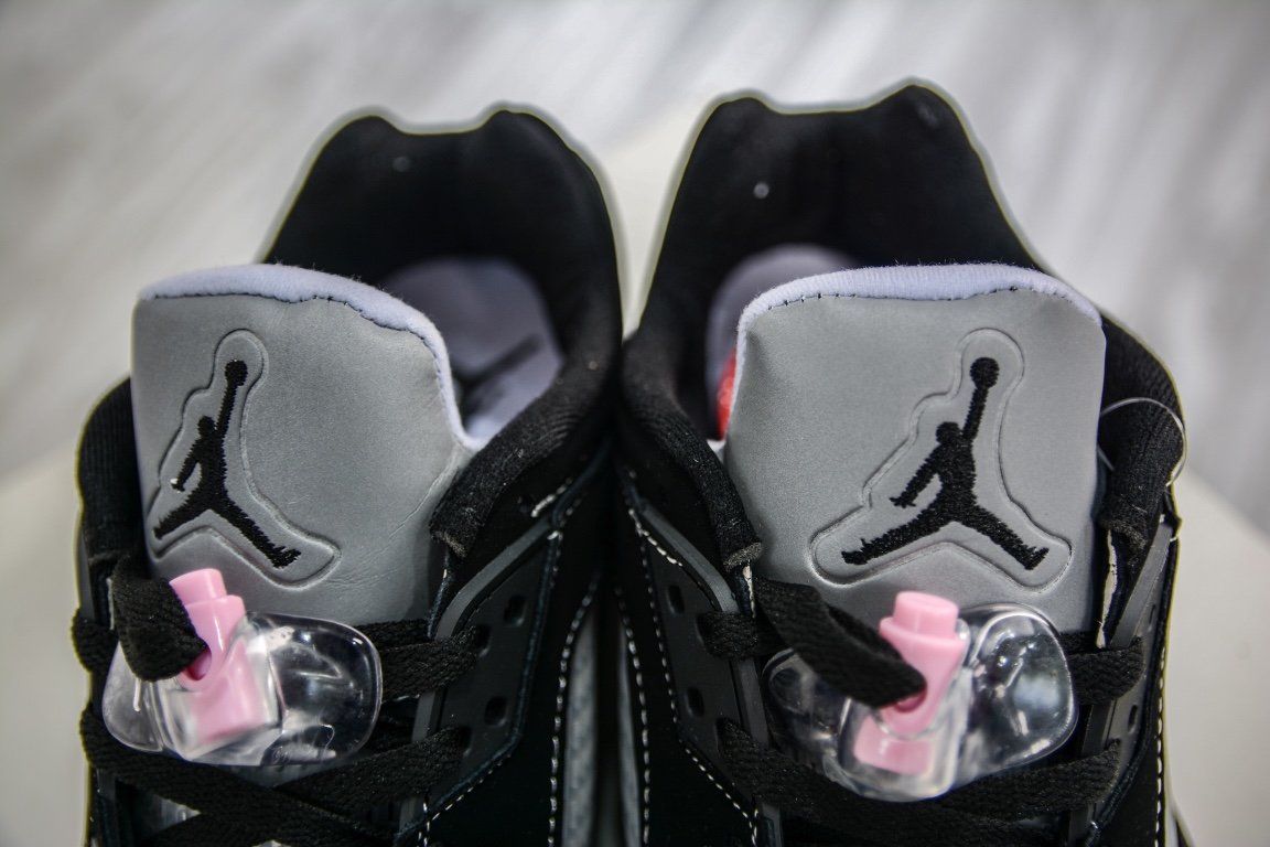 NK Air Jordan 5 Low Doernbecher Black/Pink - Sneakers - Image 8