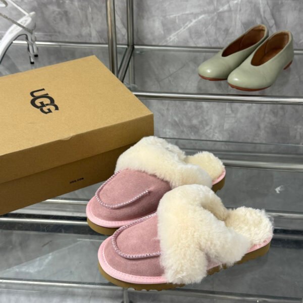 UGG Scuffette II - Slides
