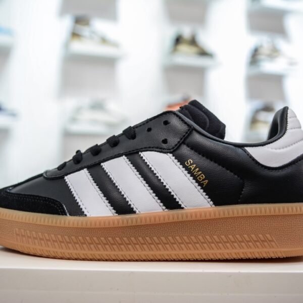 AD Samba Black/White - Sneakers