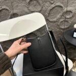 YSL Le 5 à 7 Hobo – Bag