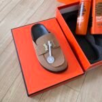 HM Izmir Sandals Suede – Sandals