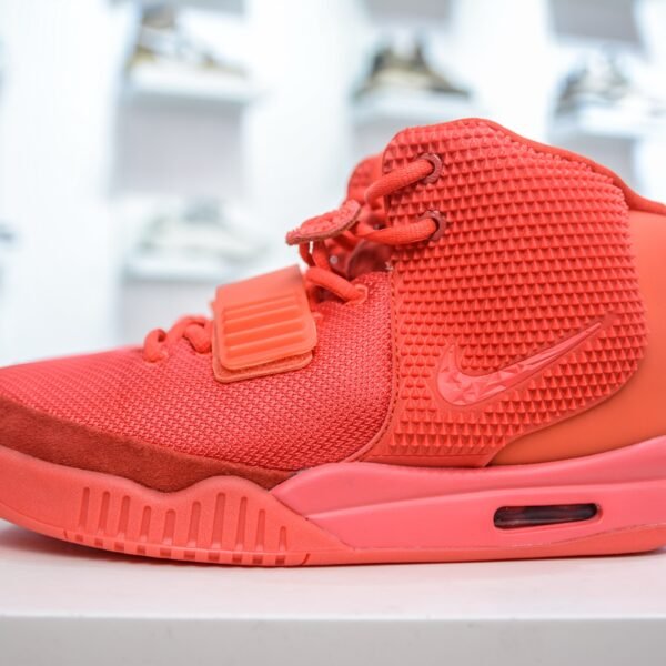 NK Air Yeezy 2 Red October - Sneakers