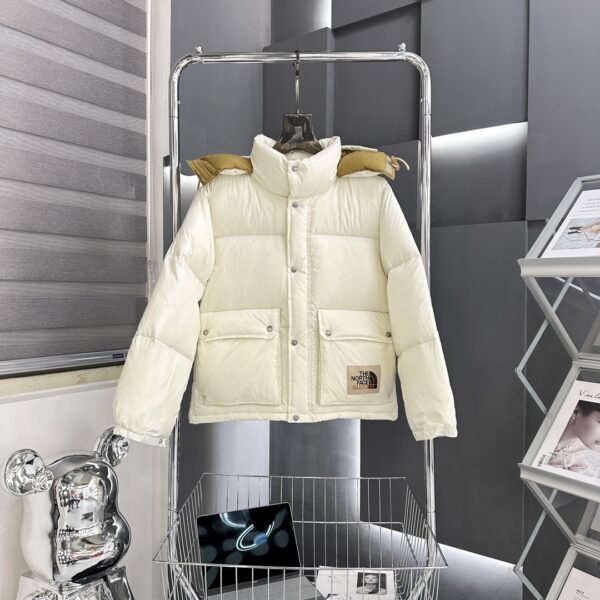 ```
TNF Nuptse Jacket - Jacket
```