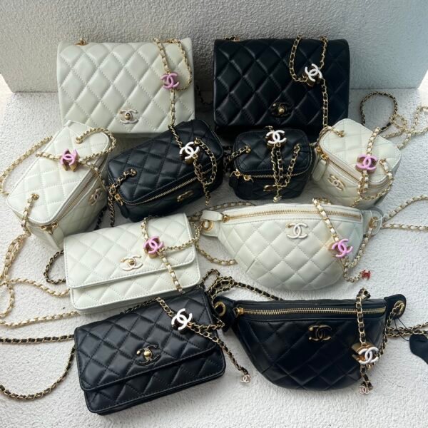 CC Classic Flap Black/White Quilted Leather - Bag