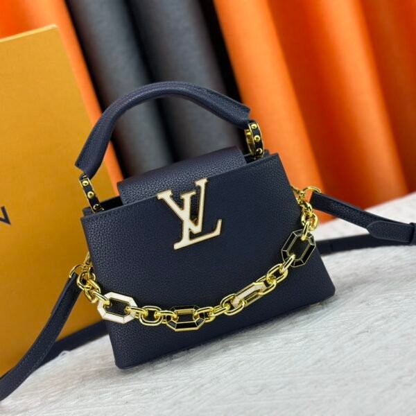LV Capucines BB Black Leather - Bag