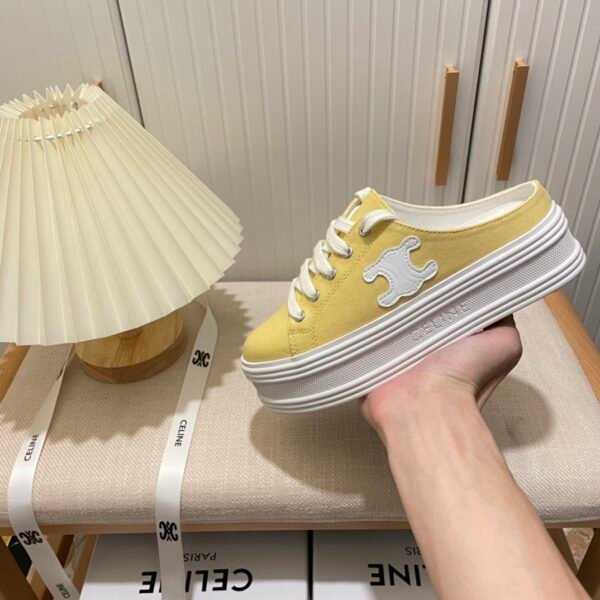 ```CEL Z Trainer Mule - Sneakers```