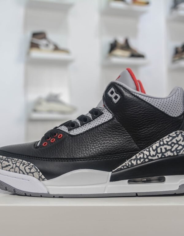 NK Air Jordan 3 Retro Black Cement – Baskets
