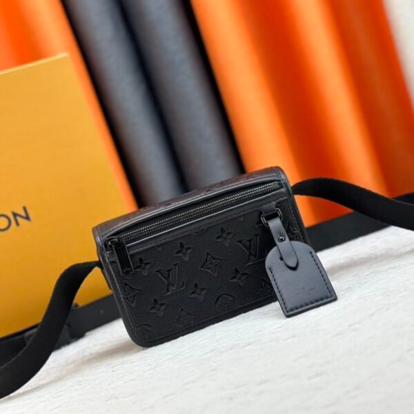 LV Outdoor Messenger - Bag