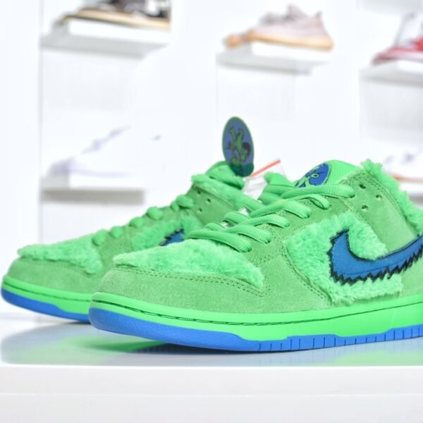 NK Dunk Low SB Grateful Dead Bears Green/Blue - Sneakers