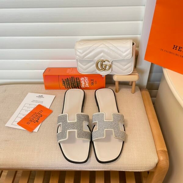HM Oran Sandals - Slides