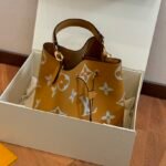 LV Neonoe Monogram Giant – Bag
