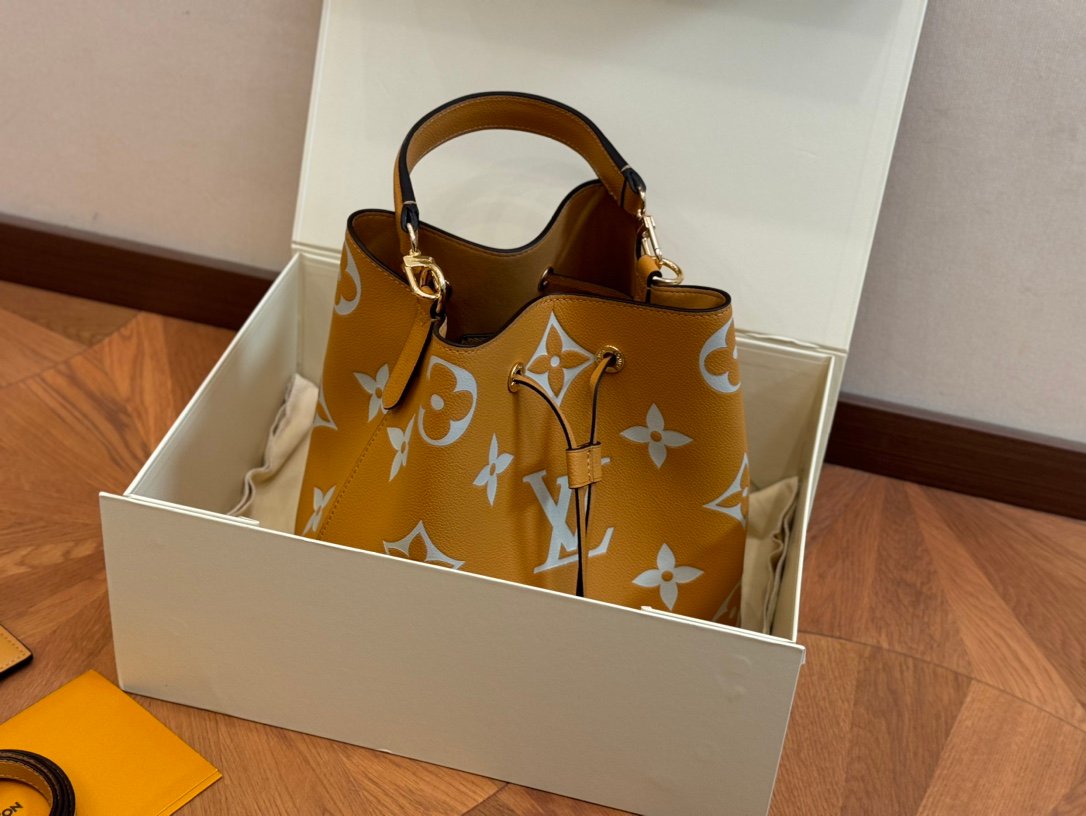 LV Neonoe Monogram Giant - Bag - Image 2