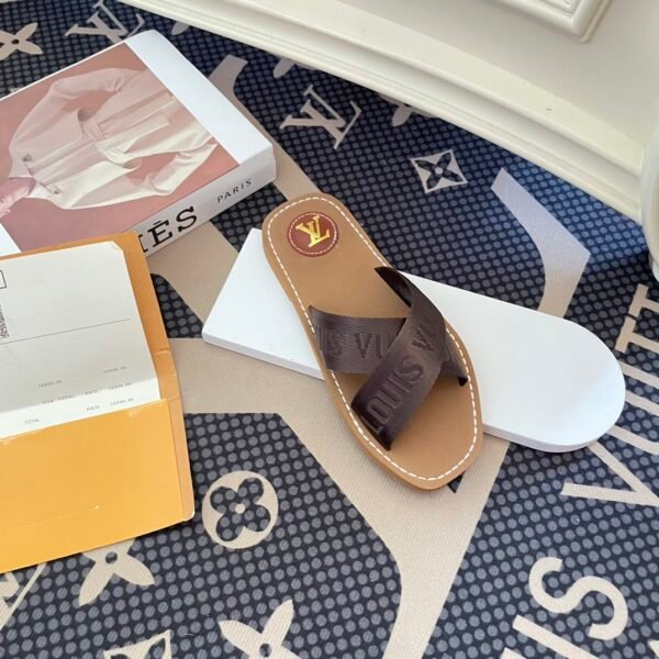 LV Paseo Flat Comfort Mule - Slides