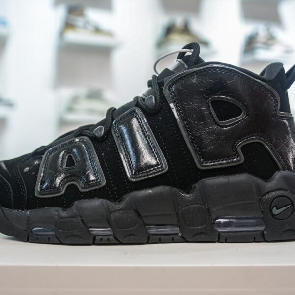 NK Air More Uptempo Black - Sneakers