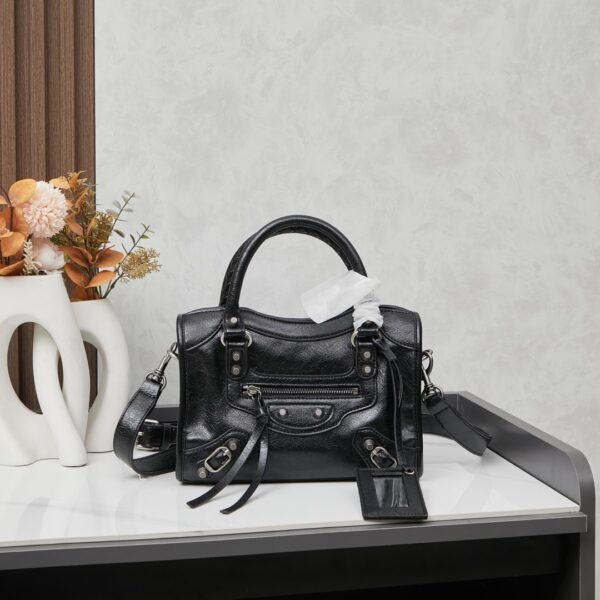 BAL The motorbike bag with a silver buckle a