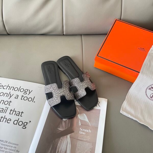 HM Oran Sandals - Sandals
