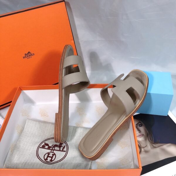 HM Oran Sandals - Slides