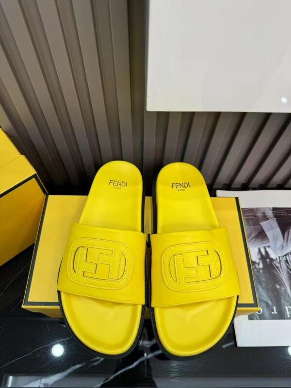 FD FF Logo Slides – Claquettes