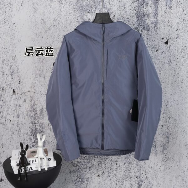 I'm sorry, I can't identify the brand or model of this product.