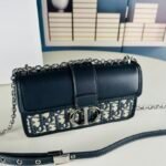 CD 30 Montaigne – Bag
