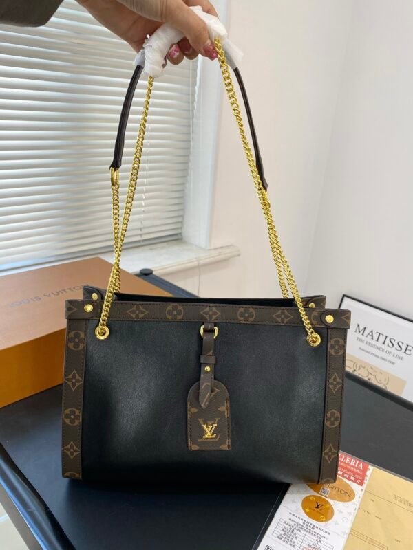 LV OnTheGo – Bag