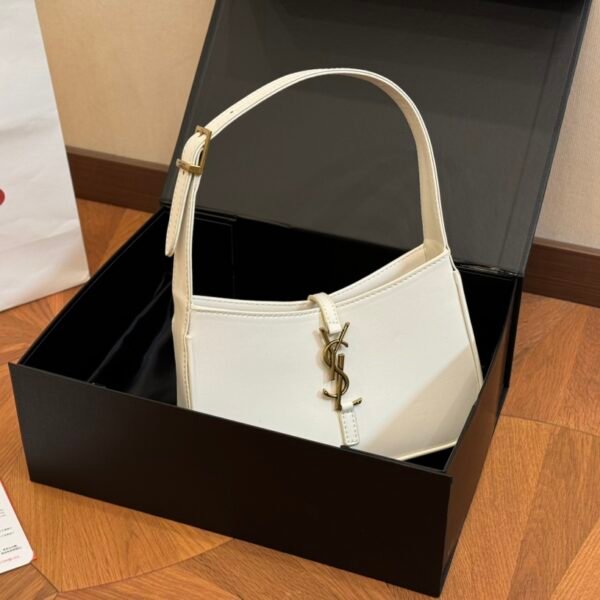 YSL Le 5 à 7 Hobo - Bag