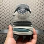 NB 991v2 – Sneakers