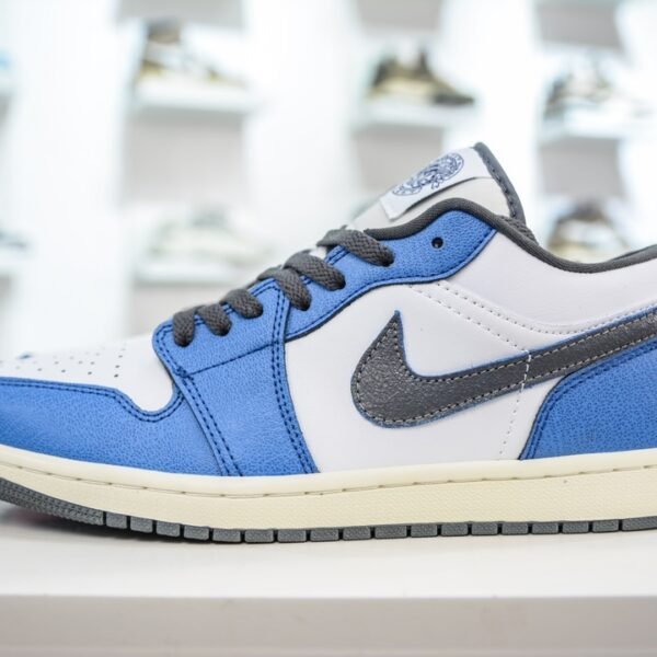 NK Air Jordan 1 Low OG UNC Blue/White - Sneakers