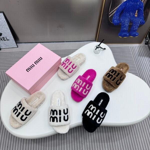 MIU Furry Slippers - Slides