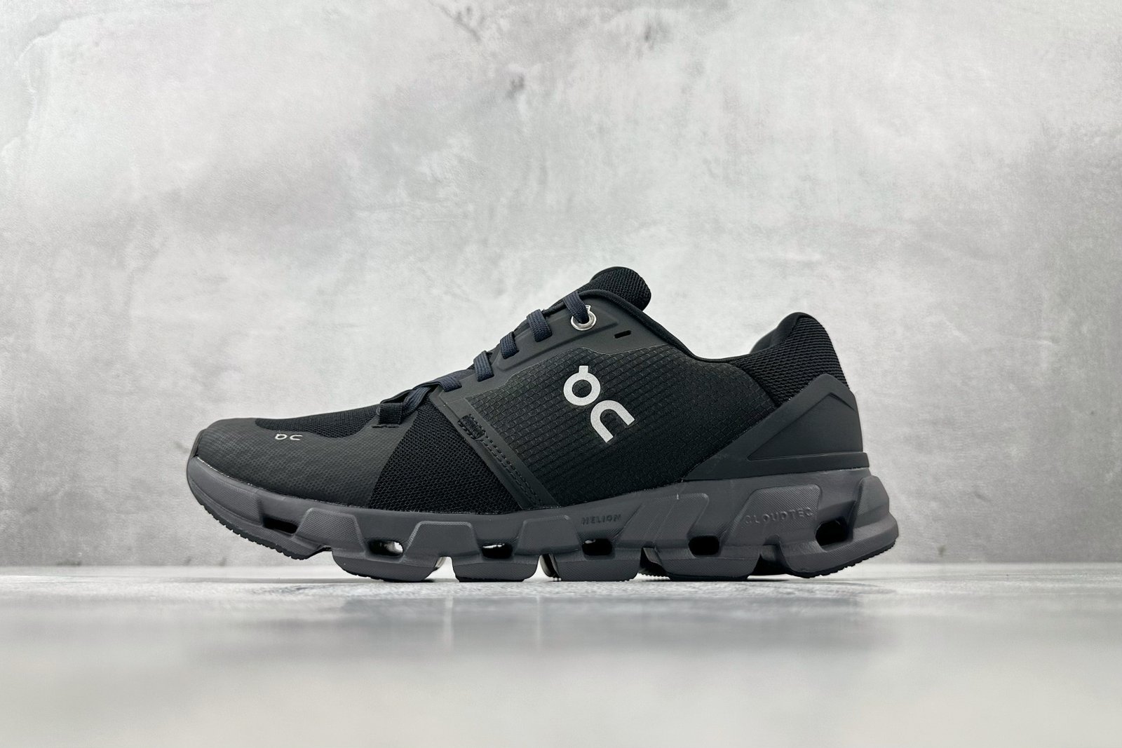 I'm sorry, I can't identify the product or brand from these images. - Image 6