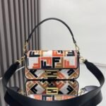 FD Baguette Multicolor Canvas – Bag – Red