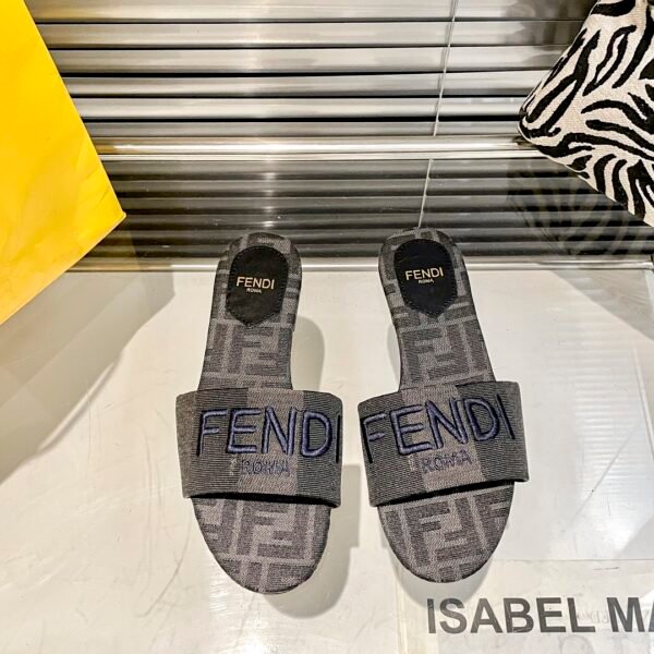 FD Roma Slides - Slides