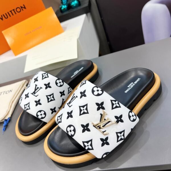 LV Waterfront - Slides