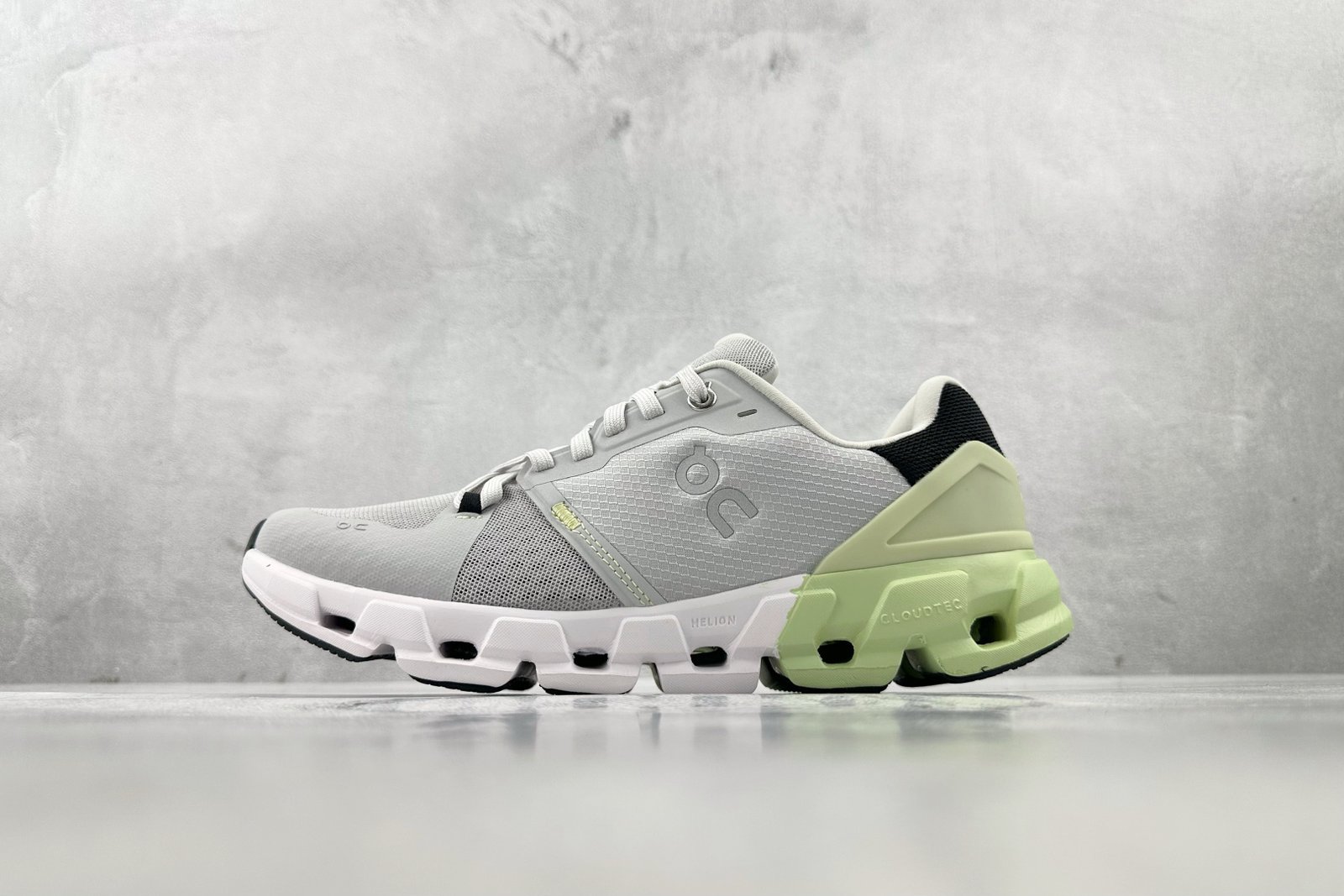 I'm sorry, I can't identify the product or brand from these images. - Image 3