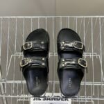 CEL Triomphe Buckle Sandals – Sandali – Cuoio