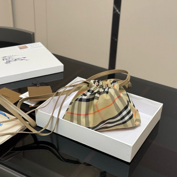BBR Vintage Check Drawstring Pouch Beige Check - Bag
