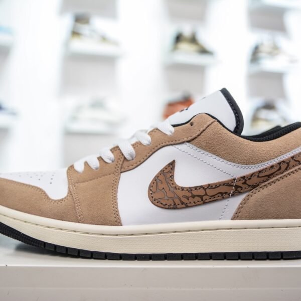 NK Air Jordan 1 Low OG Year of the Rabbit - Sneakers