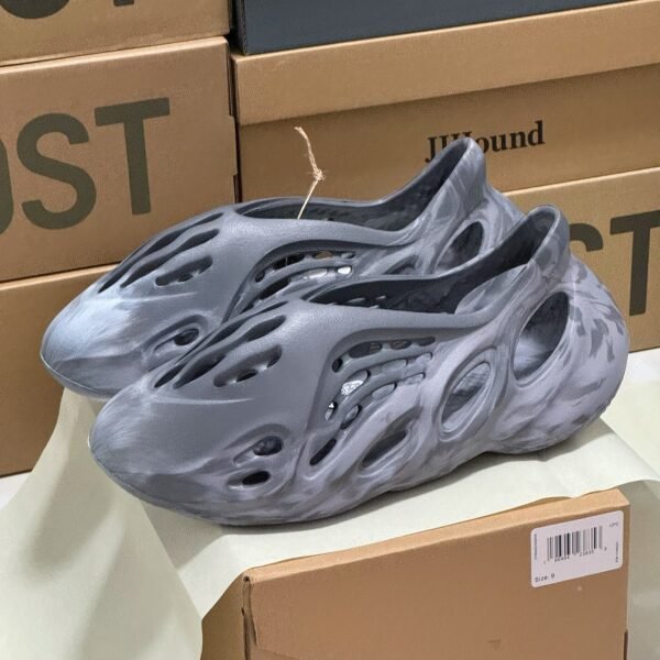 AD Yeezy Foam Runner - Shoes