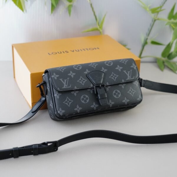LV Utility Crossbody Monogram Eclipse - Bag