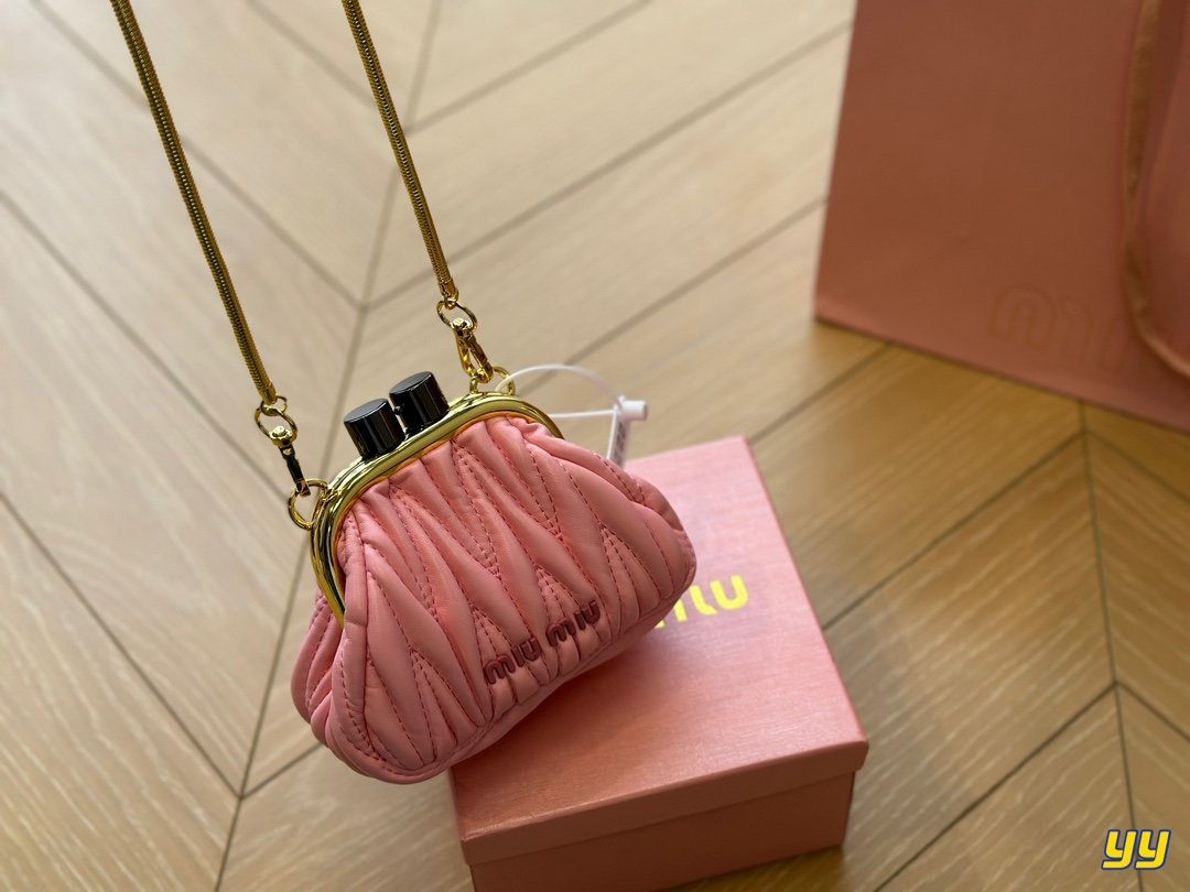MIU Matelassé Nappa Leather Pink - Bag - Image 5