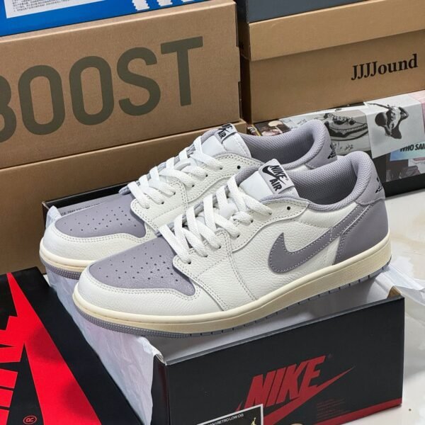 NK Air Jordan 1 Low OG Atmosphere Grey - Sneakers