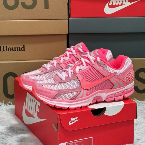 NK Zoom Vomero 5 - Sneakers