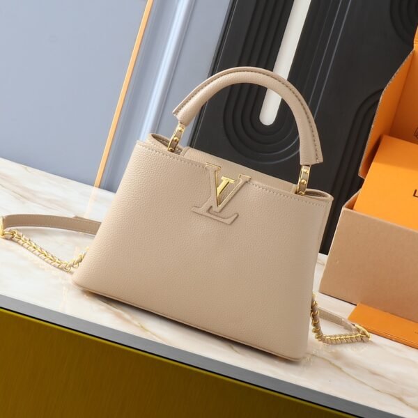LV Capucines BB - Bag